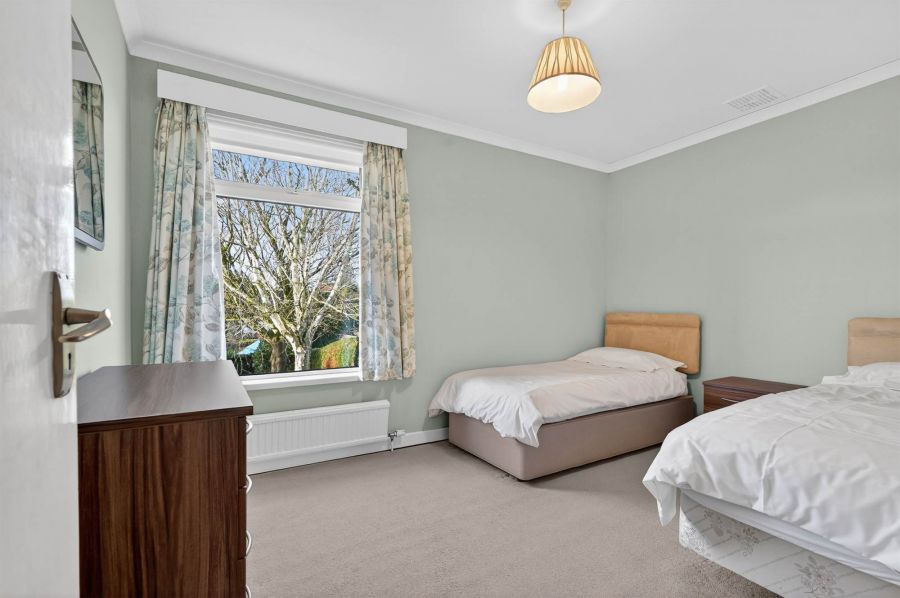 11 Malone View Avenue