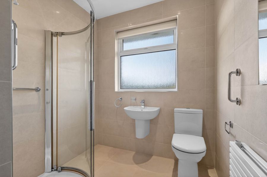 11 Malone View Avenue