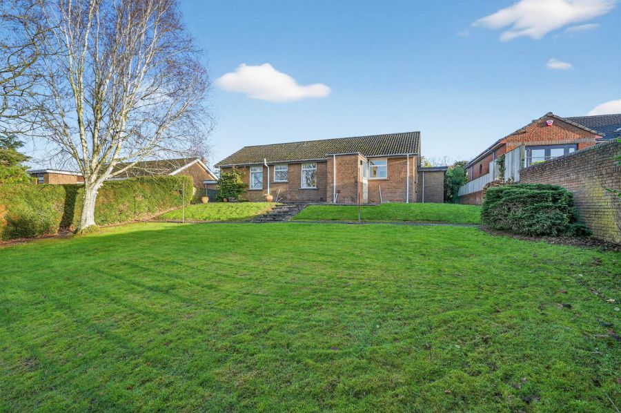 11 Malone View Avenue