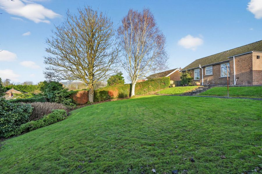 11 Malone View Avenue