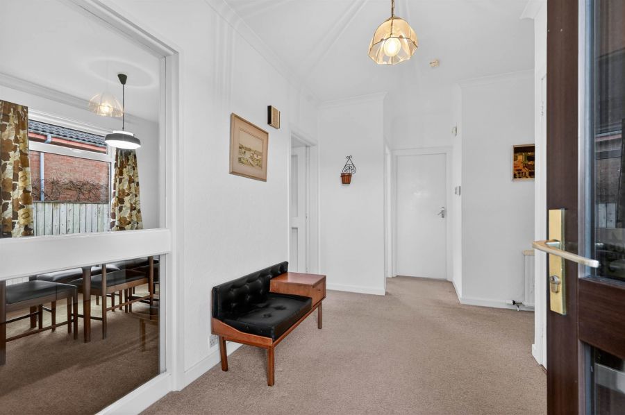 11 Malone View Avenue