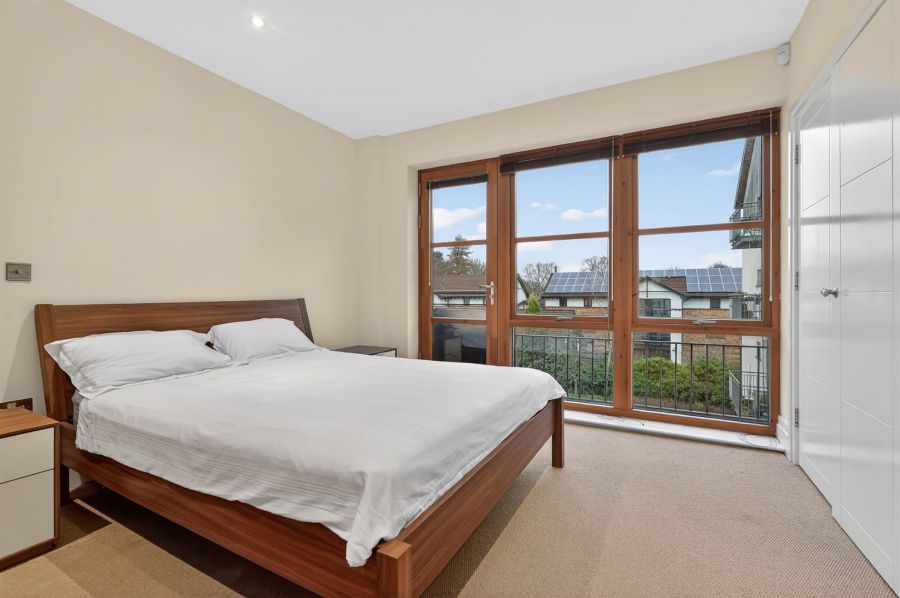 Apartment B8 Malone Square