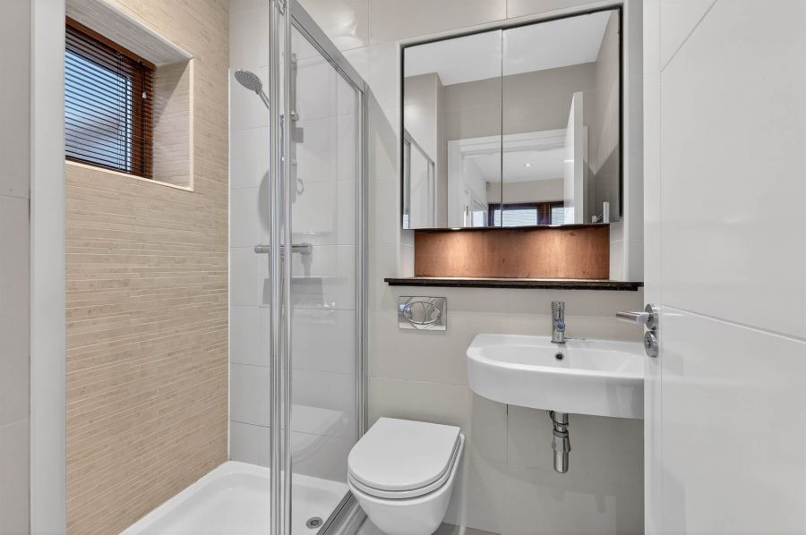 Apartment B8 Malone Square