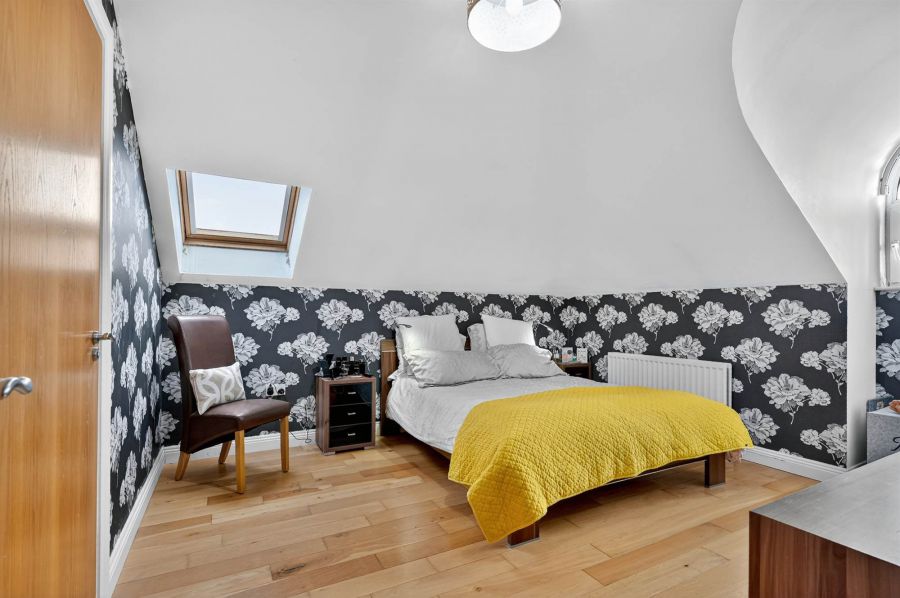 Apt 8 Baronscourt Manor