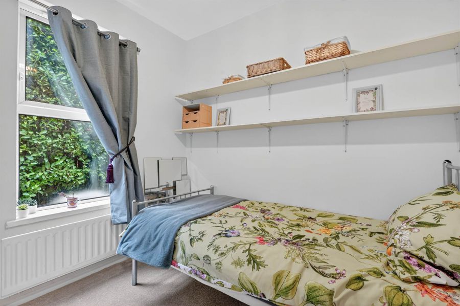 Apt 4 Marlborough Manor