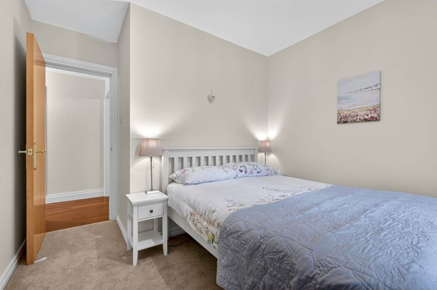 Apt 4 Marlborough Manor