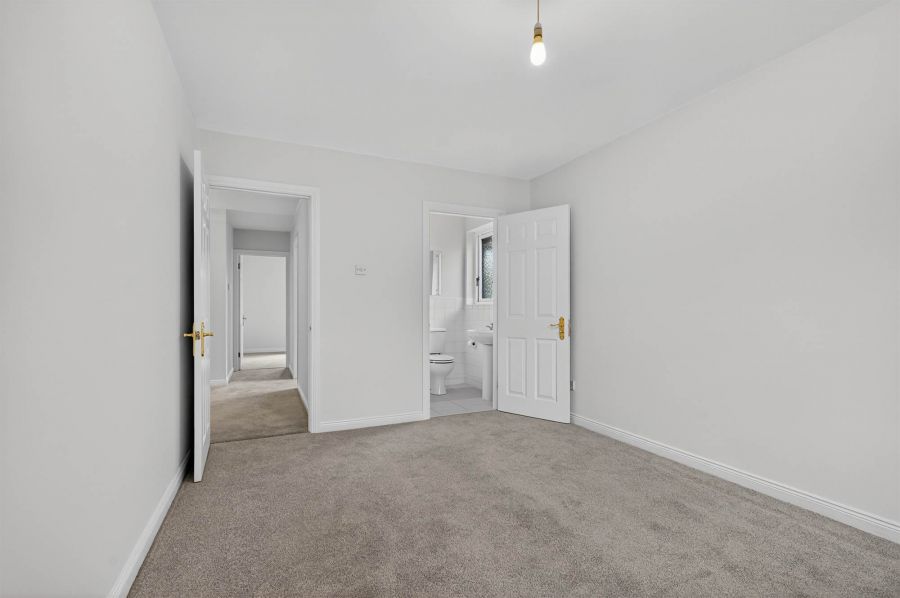 28 Knightsbridge Manor