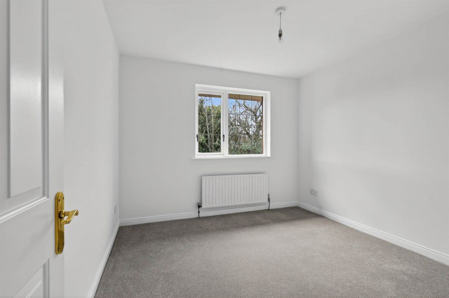 28 Knightsbridge Manor