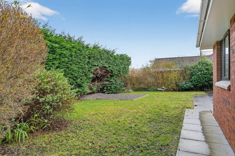 28 Knightsbridge Manor