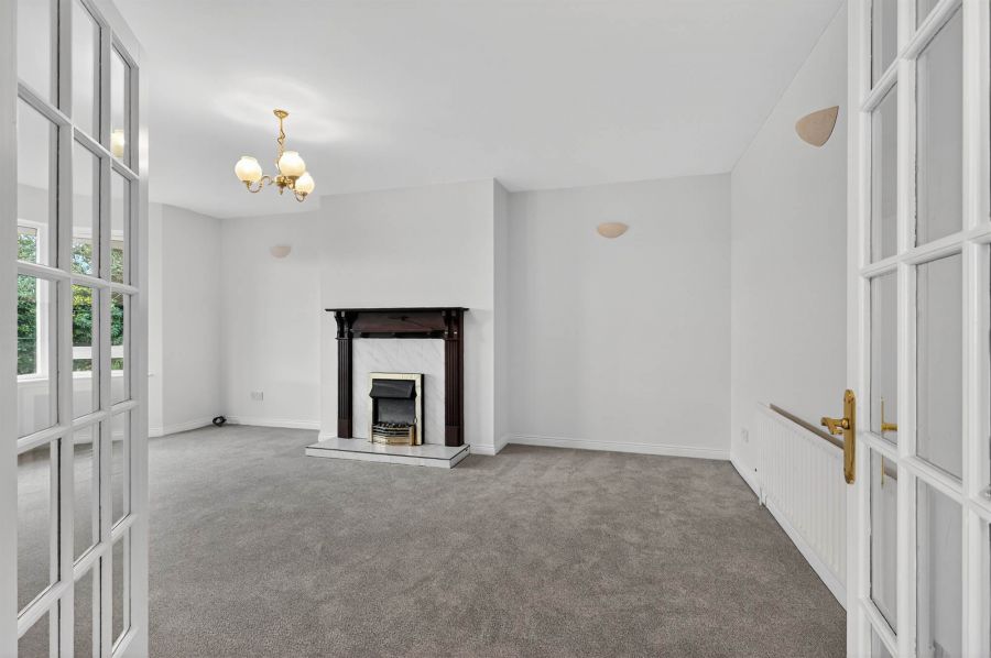 28 Knightsbridge Manor