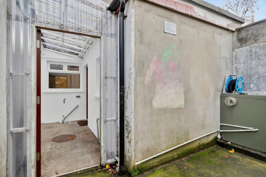 18 Edenderry Village