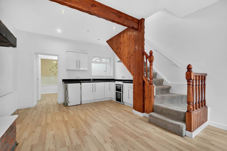 18 Edenderry Village