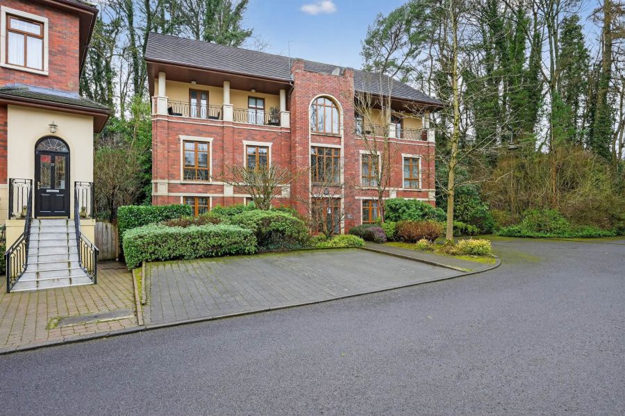 15B Malone Valley Park