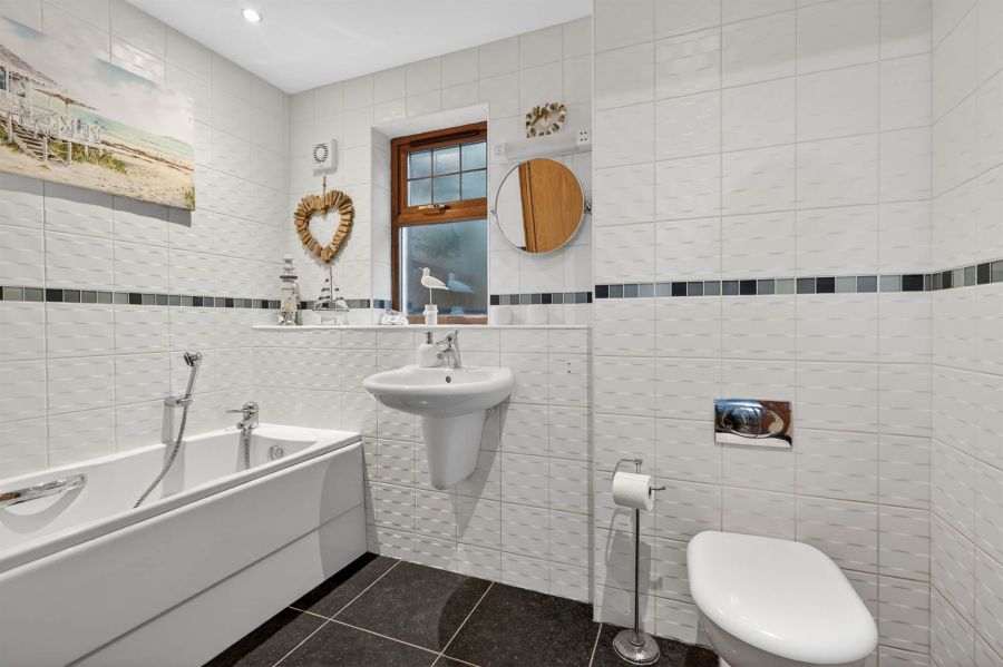 15B Malone Valley Park