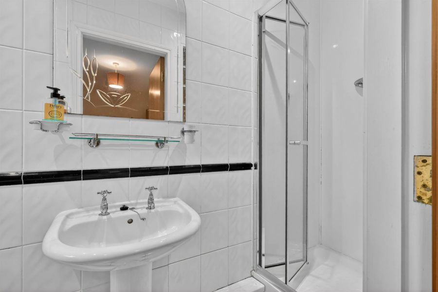 Apt 3 Marlborough Manor