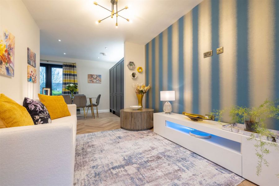 23 Queensfort Park South