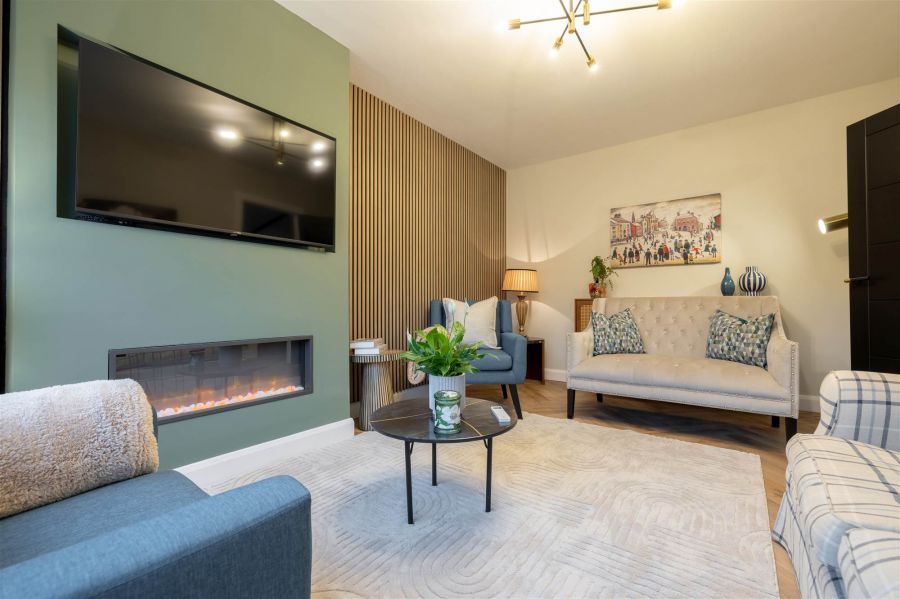 23 Queensfort Park South