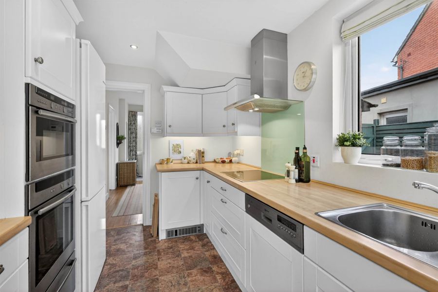 23 Hillside Crescent