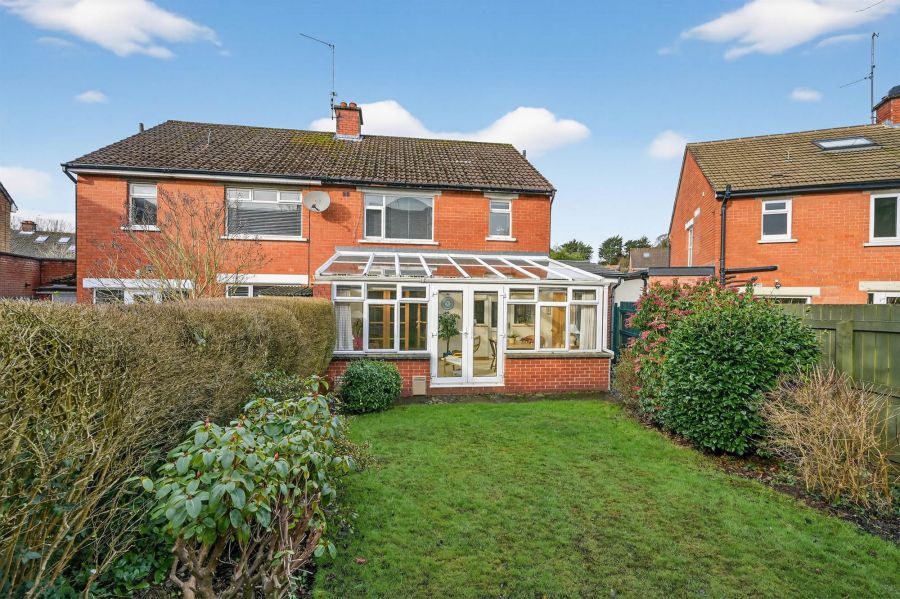 23 Hillside Crescent