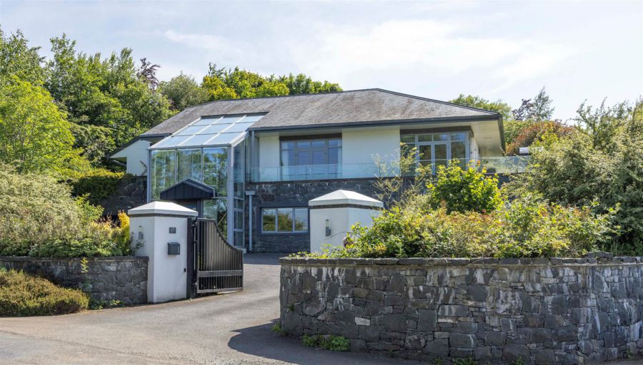 17 Fort Road, Ballylesson, Belfast, BT8 8LX