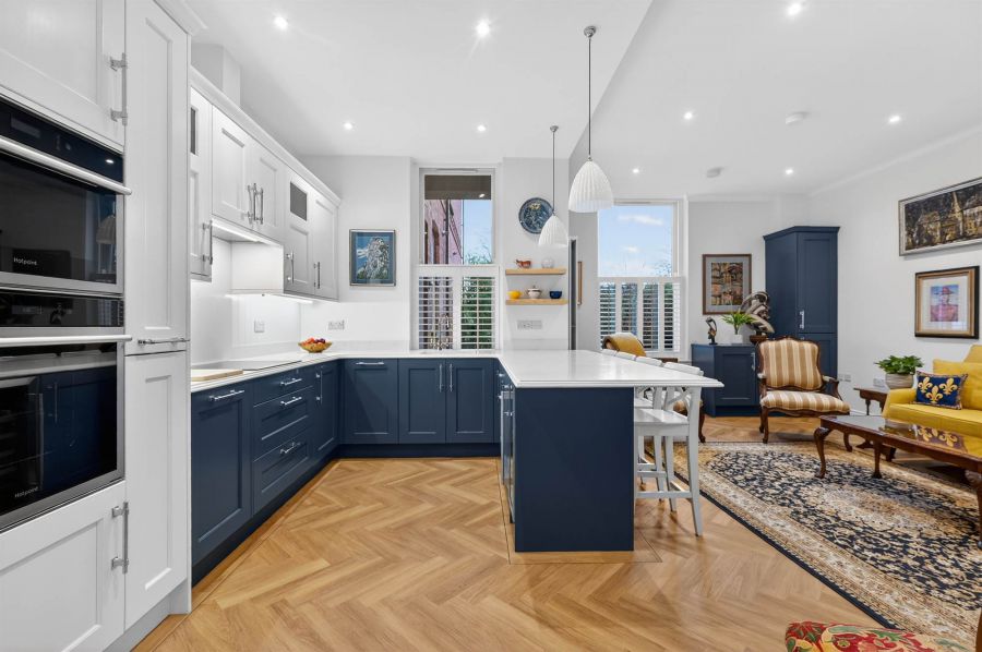 A7 18A Adelaide Park