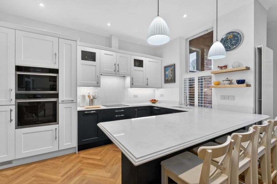 A7 18A Adelaide Park