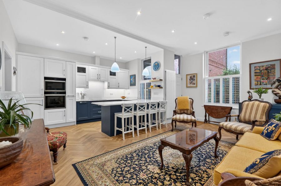 A7 18A Adelaide Park