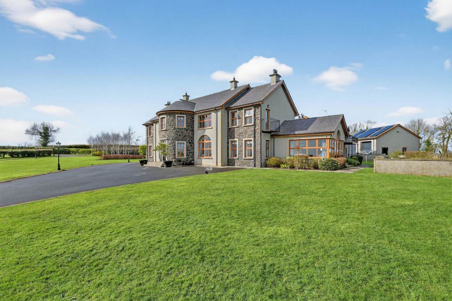 40 Gregorlough Road, Dromore, BT25 1RR
