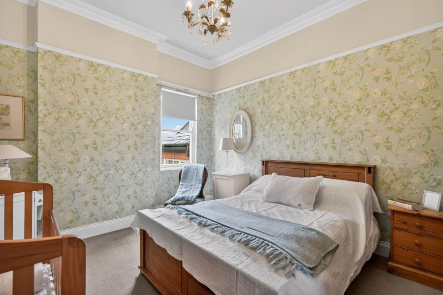 Thornlea, 14 Malone Park