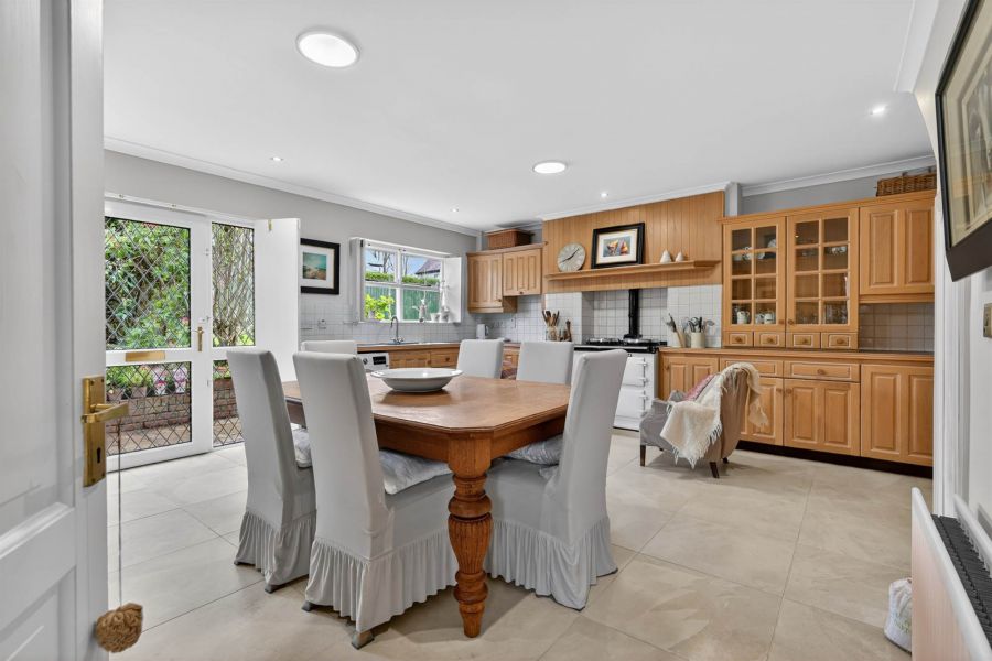 Thornlea, 14 Malone Park