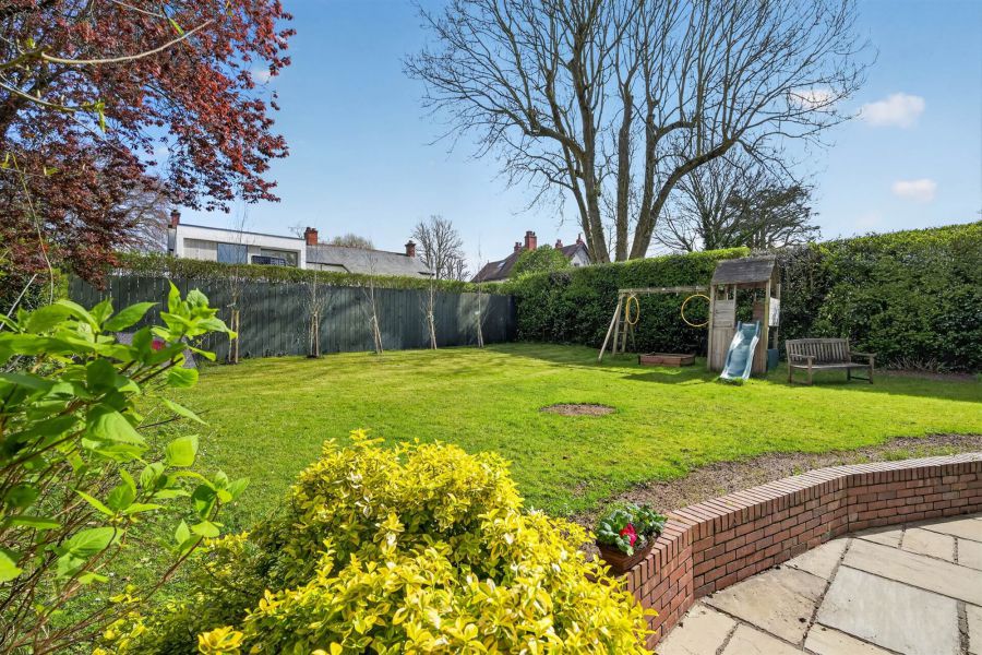 Thornlea, 14 Malone Park