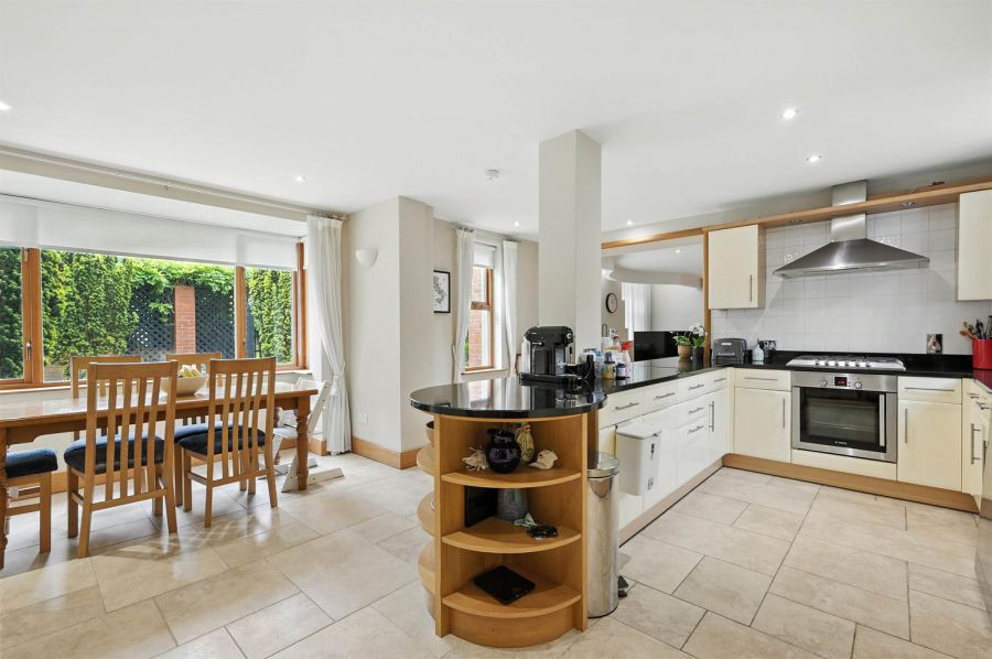 The Studio House, 46A Myrtlefield Park