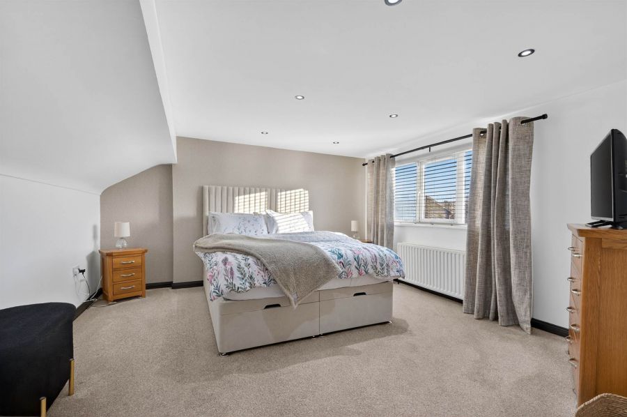 33 Ballylenaghan Heights