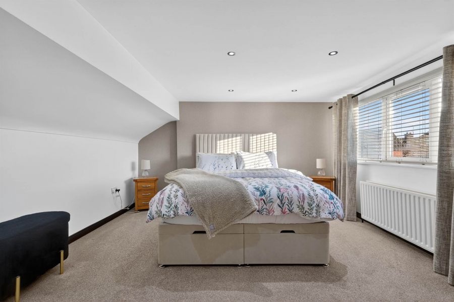 33 Ballylenaghan Heights