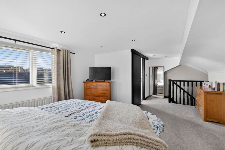 33 Ballylenaghan Heights