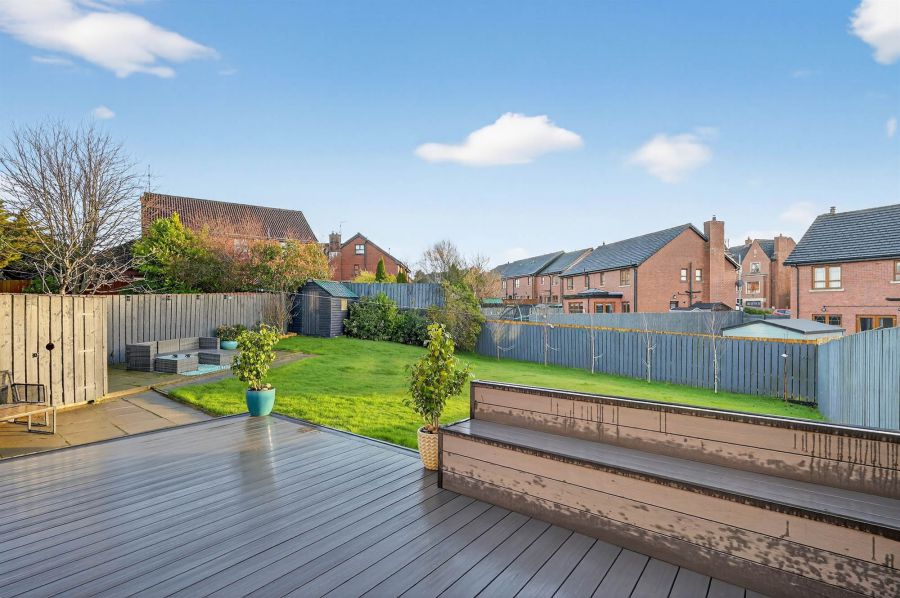 33 Ballylenaghan Heights