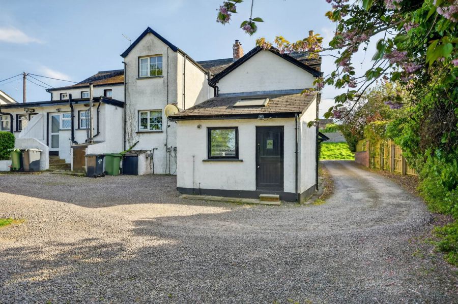 43 Ballyskeagh Road