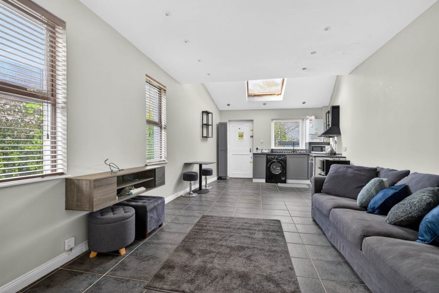 43 Ballyskeagh Road