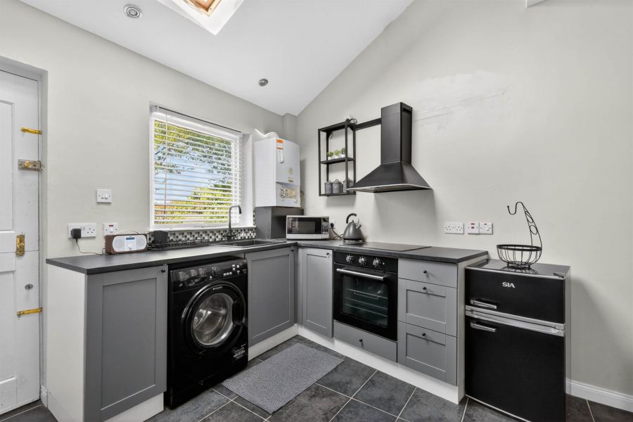 43 Ballyskeagh Road