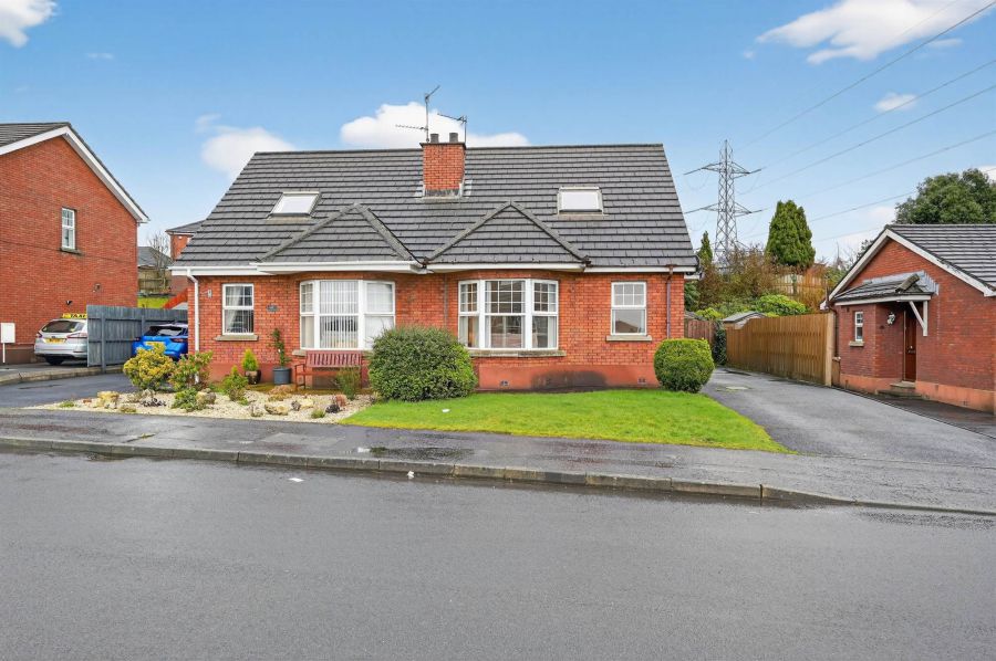 105 Ballylenaghan Heights