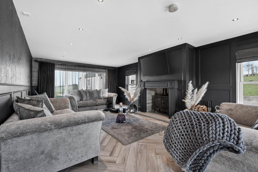 15A Tullynewbank Road