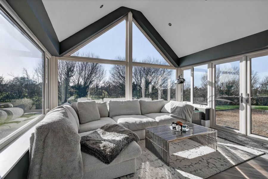 15A Tullynewbank Road