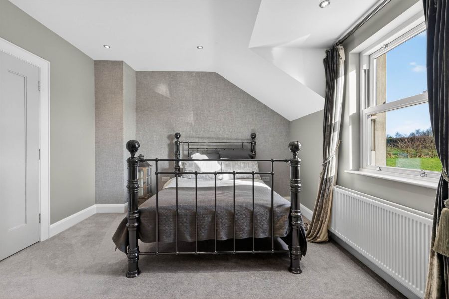 15A Tullynewbank Road