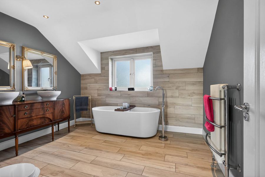 15A Tullynewbank Road