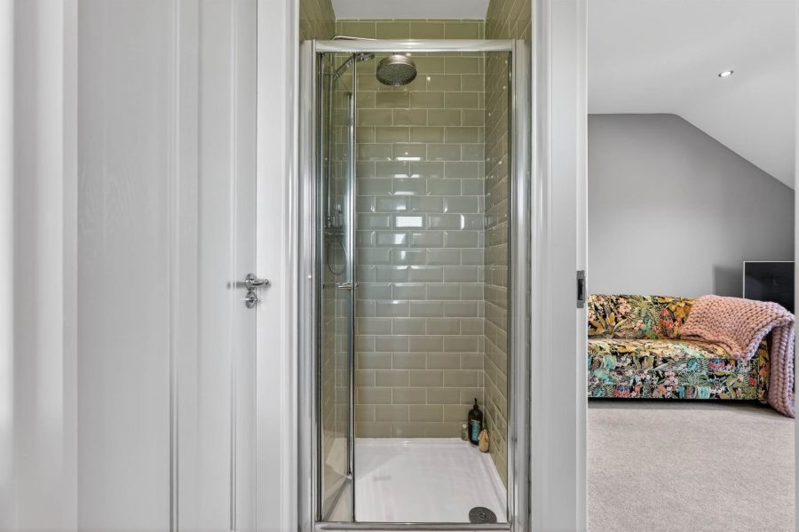 15A Tullynewbank Road