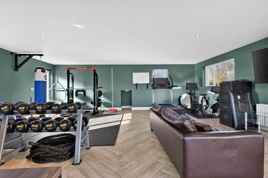 15A Tullynewbank Road