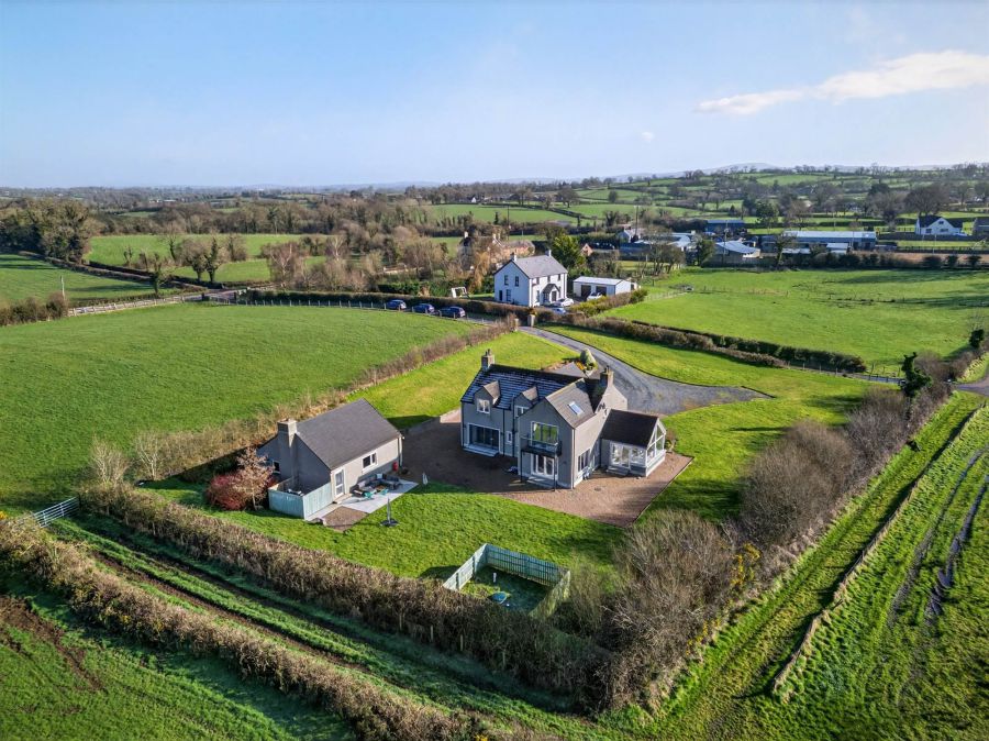 15A Tullynewbank Road