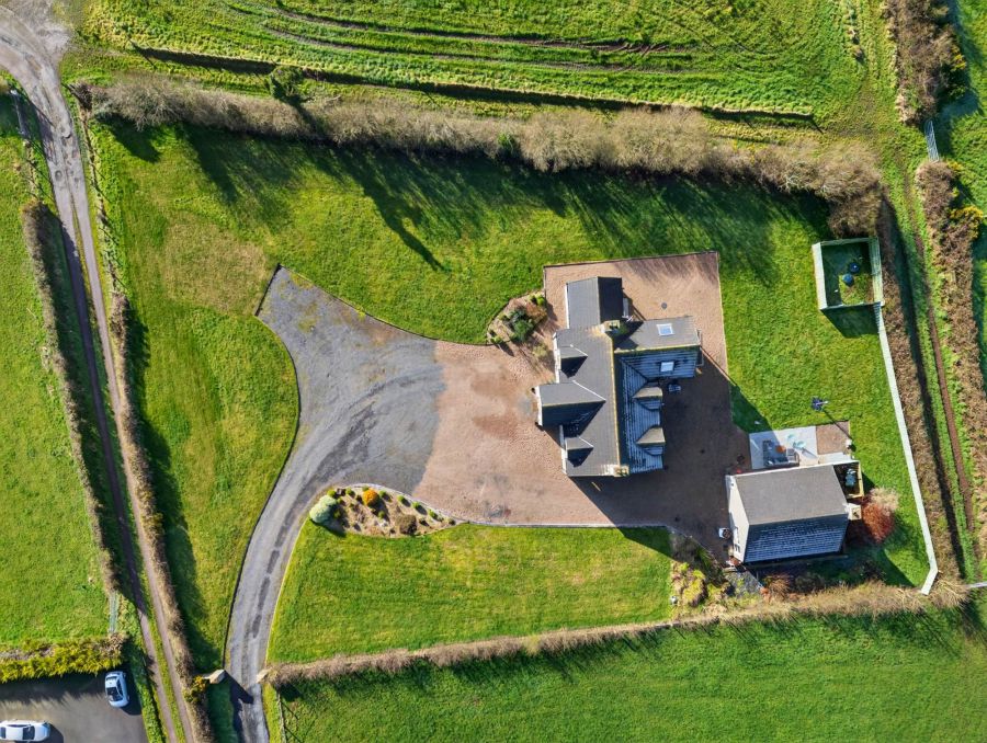 15A Tullynewbank Road