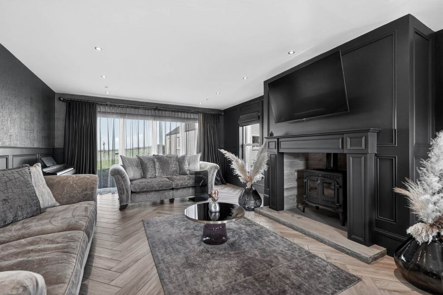 15A Tullynewbank Road