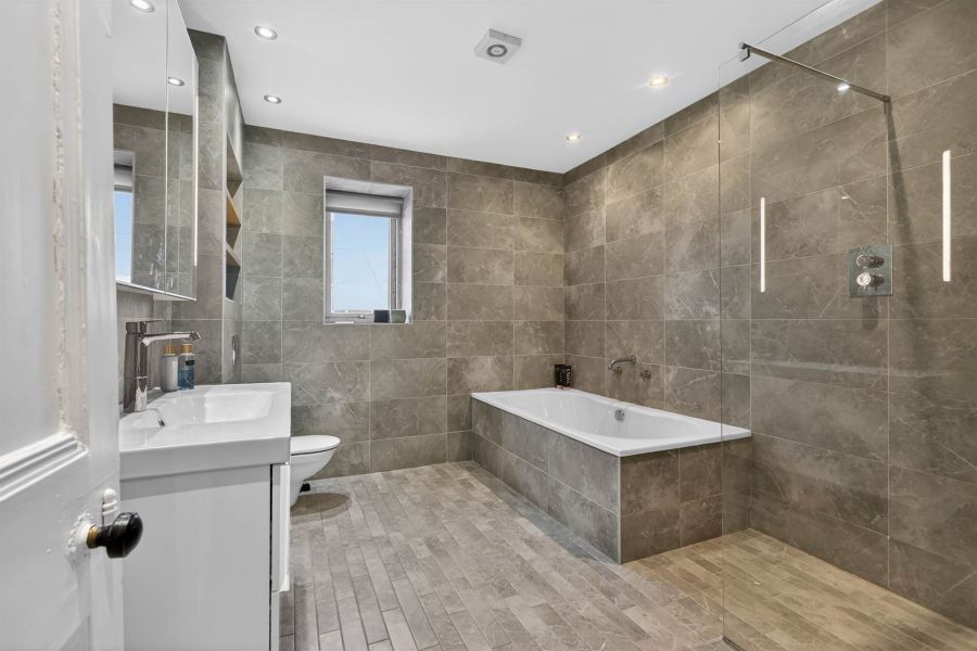 39 Cranmore Gardens